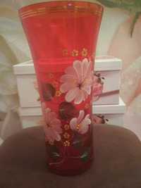 Продам вазу красная с росписью