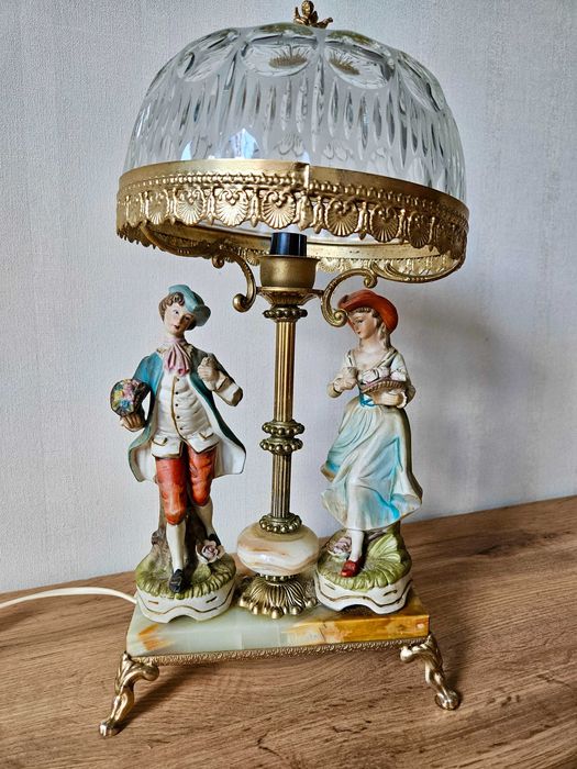 Cudna lampa stołowa porcelanowa