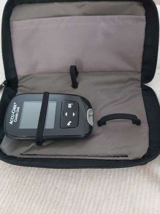 Glukometr Accu-Chek Guide Link