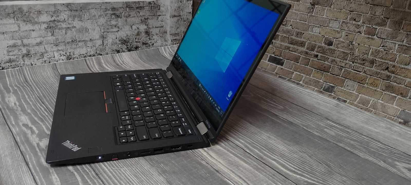 Сенсорний ноутбук Lenovo ThinkPad Yoga X380 (i5-8250U/8/256SSD)