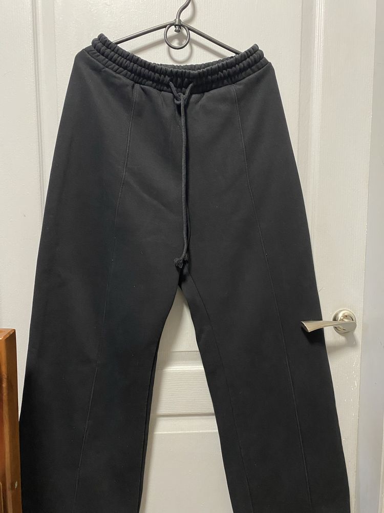 Широкие спротивные штаны Zara