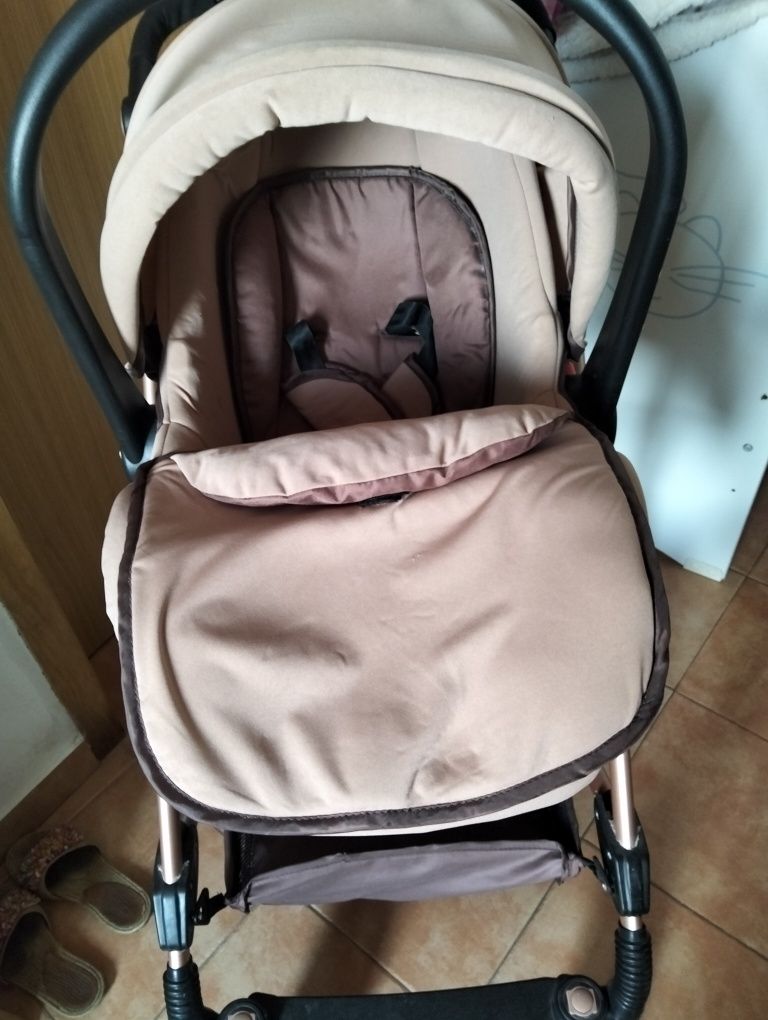 Carrinho de bebé