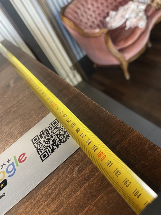 Recepcja do poczekalni lub Bar