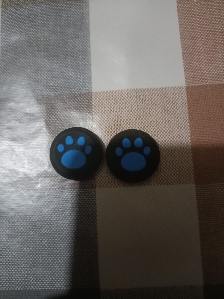 2 borrachas para comando ps4 cor preta e para azul