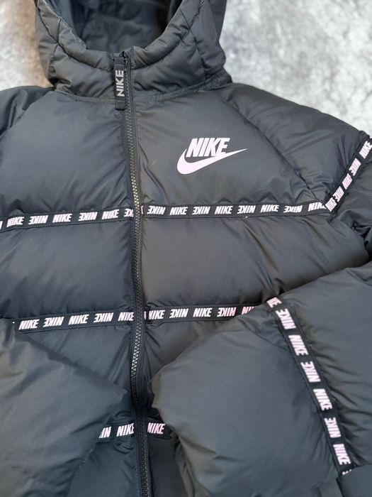 Курточка Nike (158-170)см