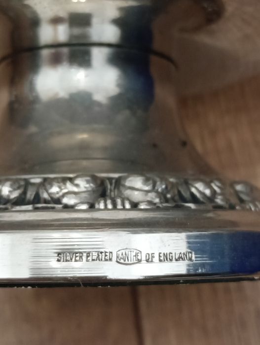 Posrebrzana waza na kwiaty vintage