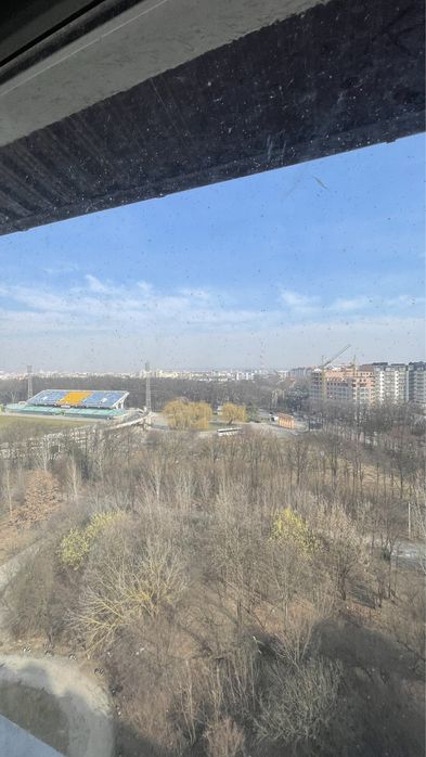 Продаж!Без комісії!Велика трикімнатна квартира біля Парку Шевченка!