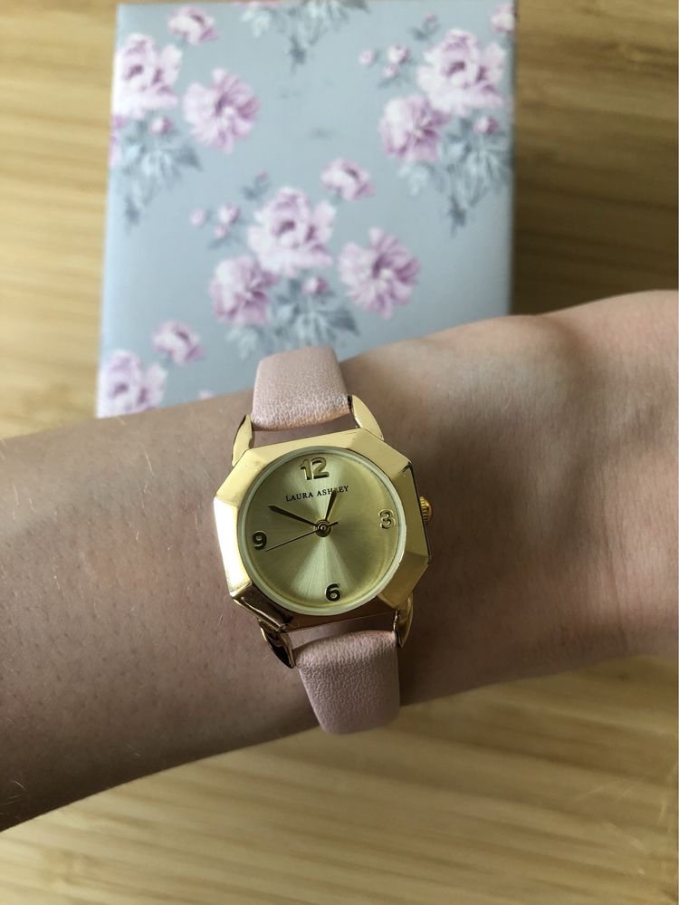 Unikatowy, nowy i nieużywany zegarek Laura Ashley