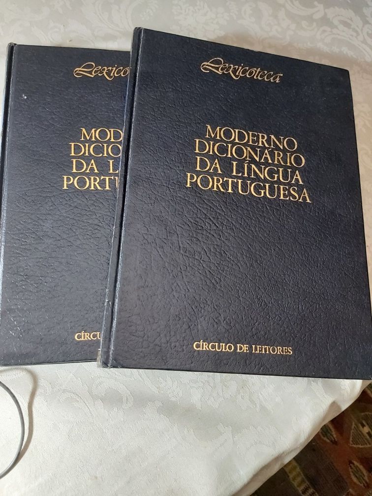 5€- Cada Dicionários, Modernos da Língua Portuguesa