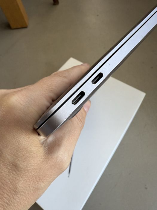 Macbook 13 pro stan dobry