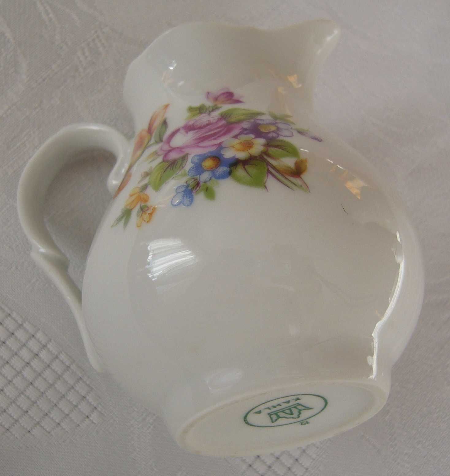 Porcelana NRD Kahla dzbanek, cukiernica, mlecznik