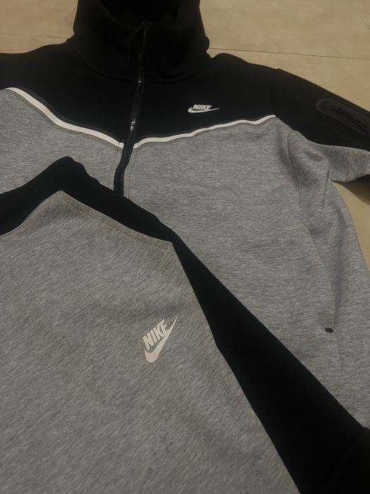 Nike dres Tech Fleece