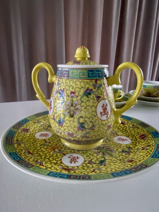 Chińska porcelana Mun Shou zestaw dla 4 osób