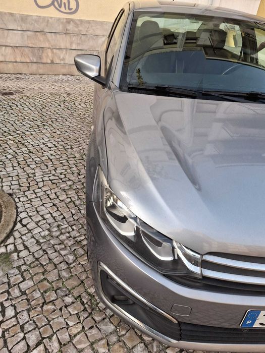 Citroen C-Elysée (Sempre assistido na marca,livro de revisões)