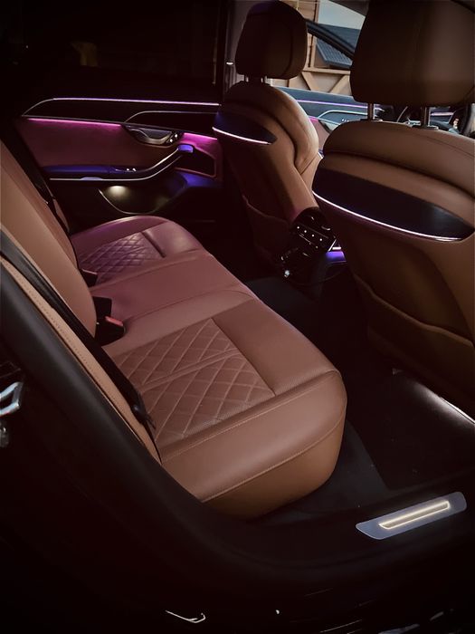 Wynajem wypożyczalnia aut Premium Audi A8 BMW Mercedes