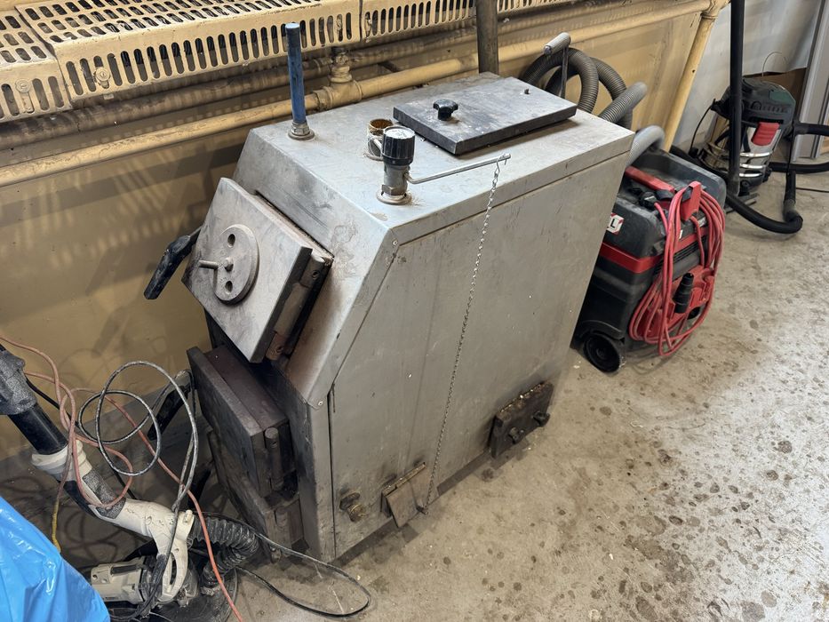 Piec na węgiel drewno