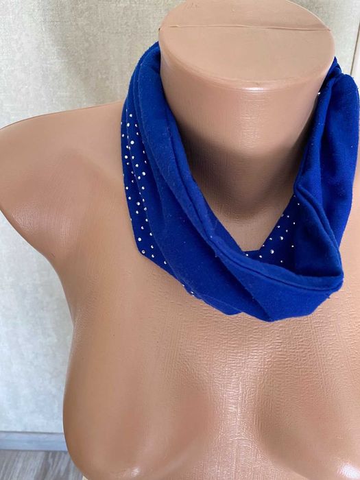 Повязка на голову, трикотаж, колір синій, віддам