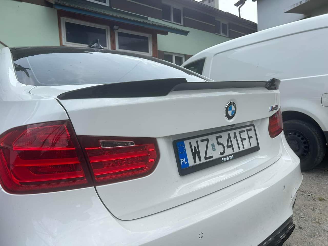 BMW F30 Lotka Dokładka Spoiler M4 LOOK Czarny Połysk