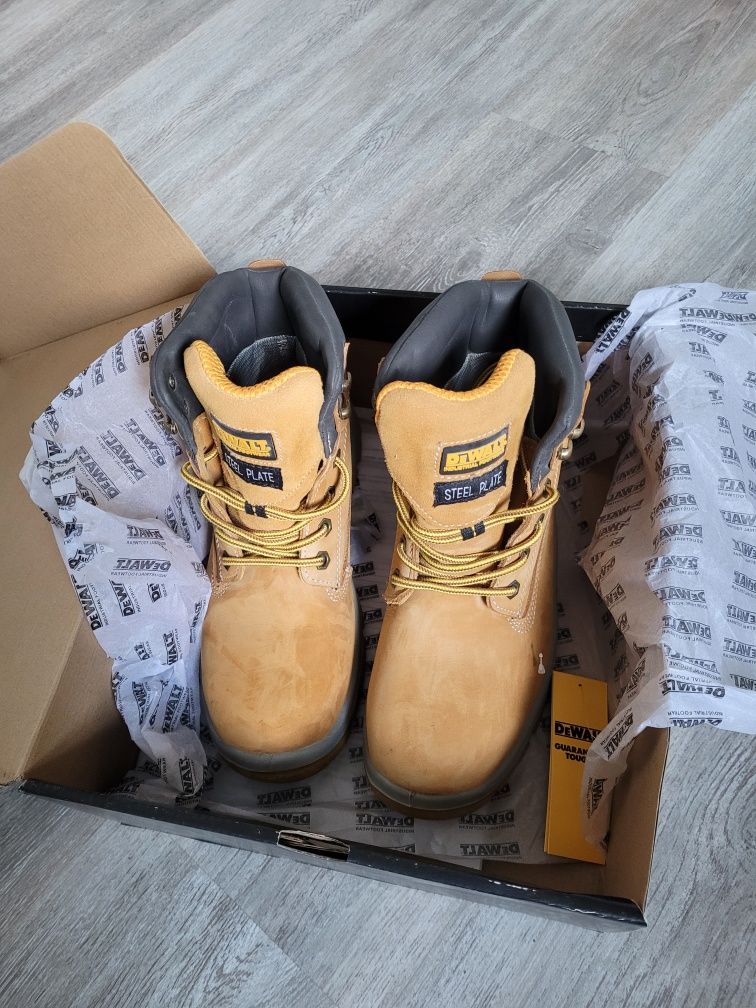 Nowe buty robocze Dewalt