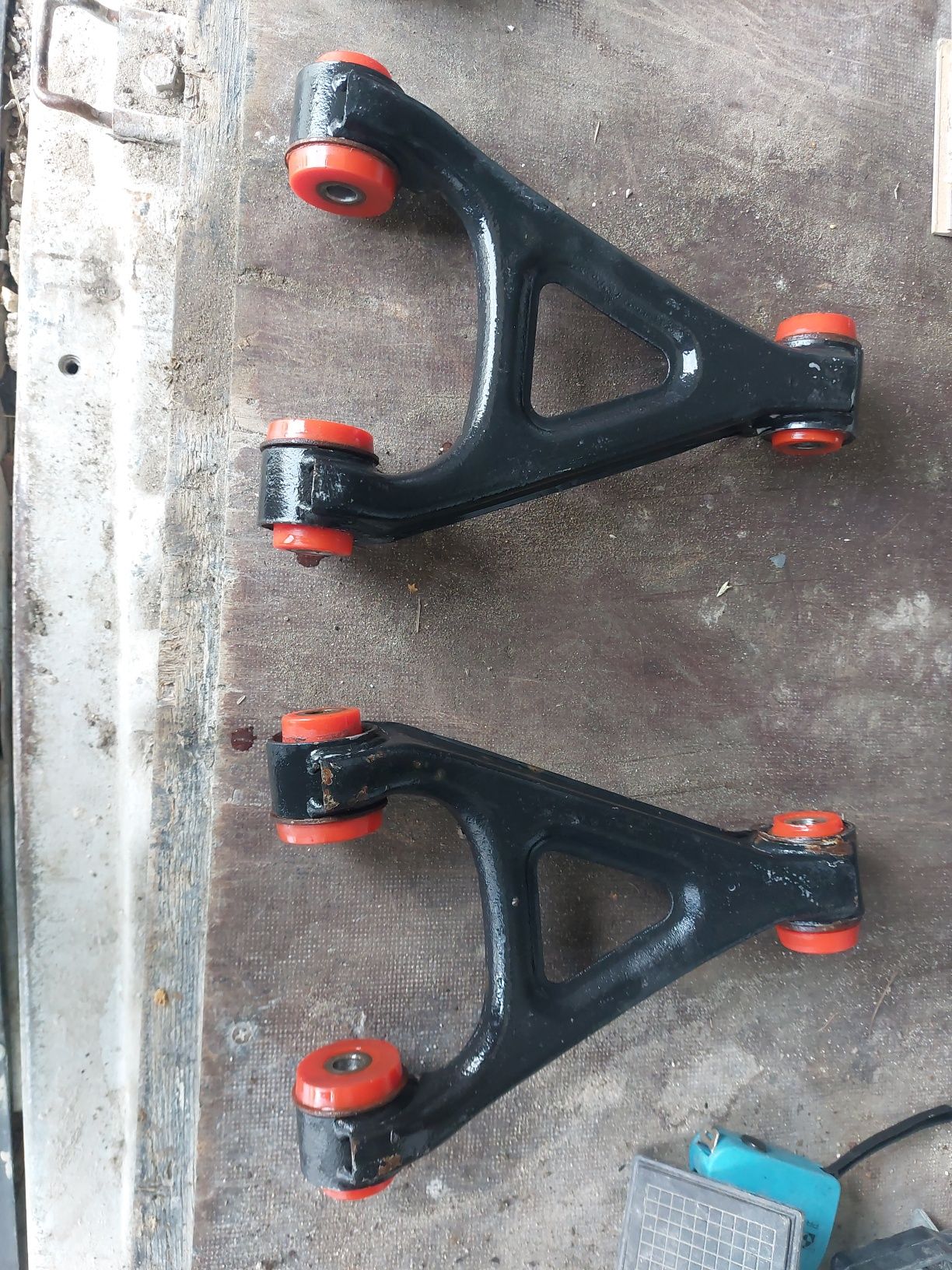 Wahacze Audi a4 b5 quattro Regenerowane
