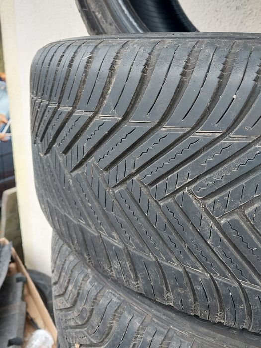 Opony wielosezonowe Hankook Kinergy 4s2 4-seasons 245/45r18 100Y 2022r