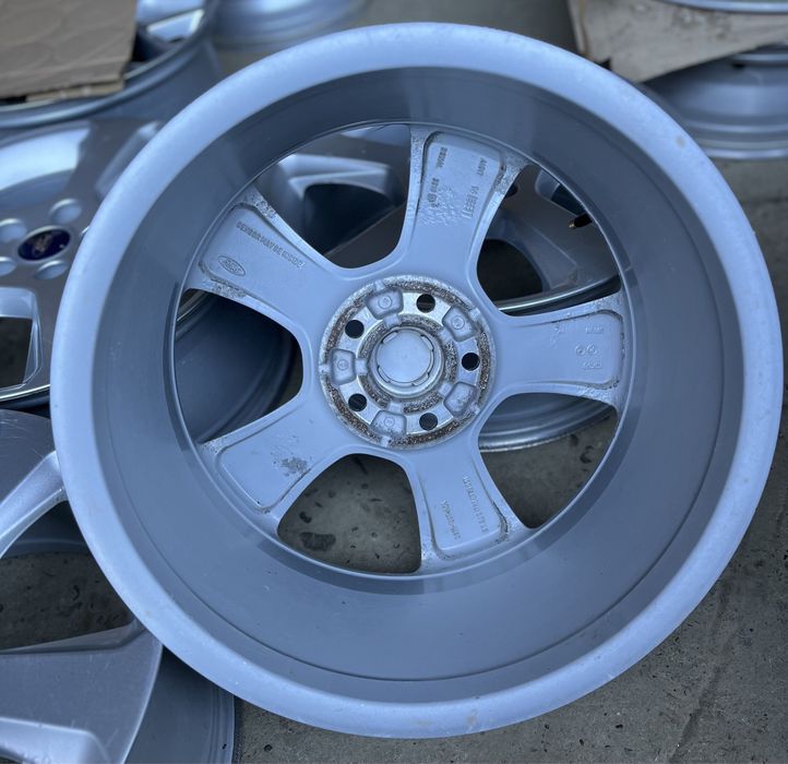 Диски Ford Kuga Escape R 17 5 108 S maxx Fusion