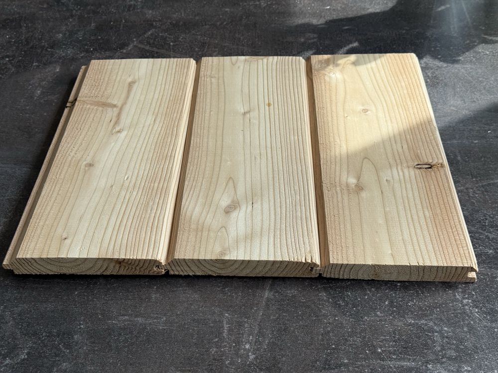 Deska Elewacyjna podbitka dachowa modrzew 125x20mm