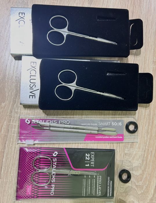 Ножниці та пушер для манікюру