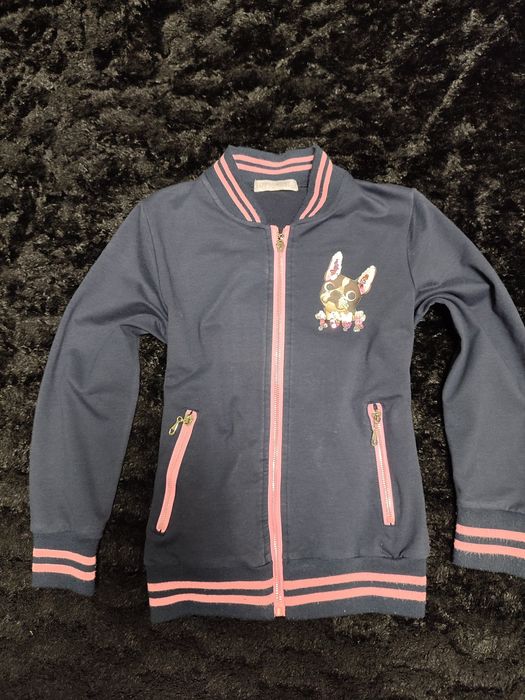 Śliczna bluza bejsbolówka z pieskiem r.134/140