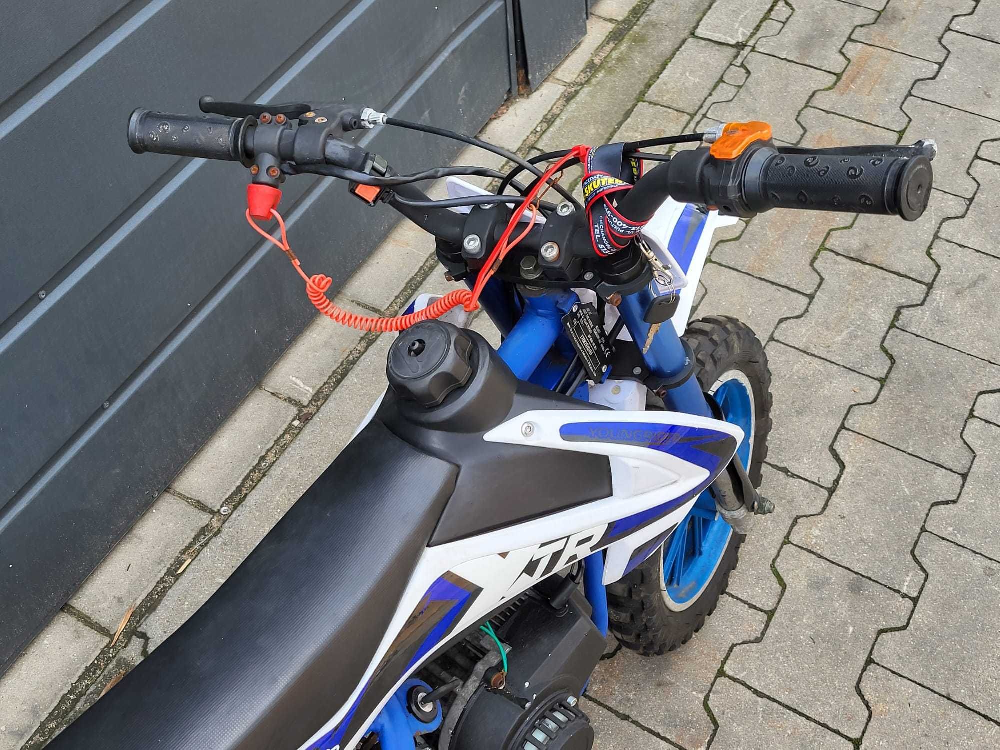 Mini cross XTR 702