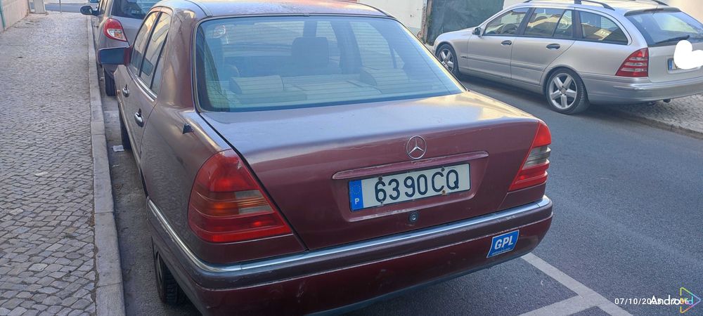 Mercedes C180 a GPL