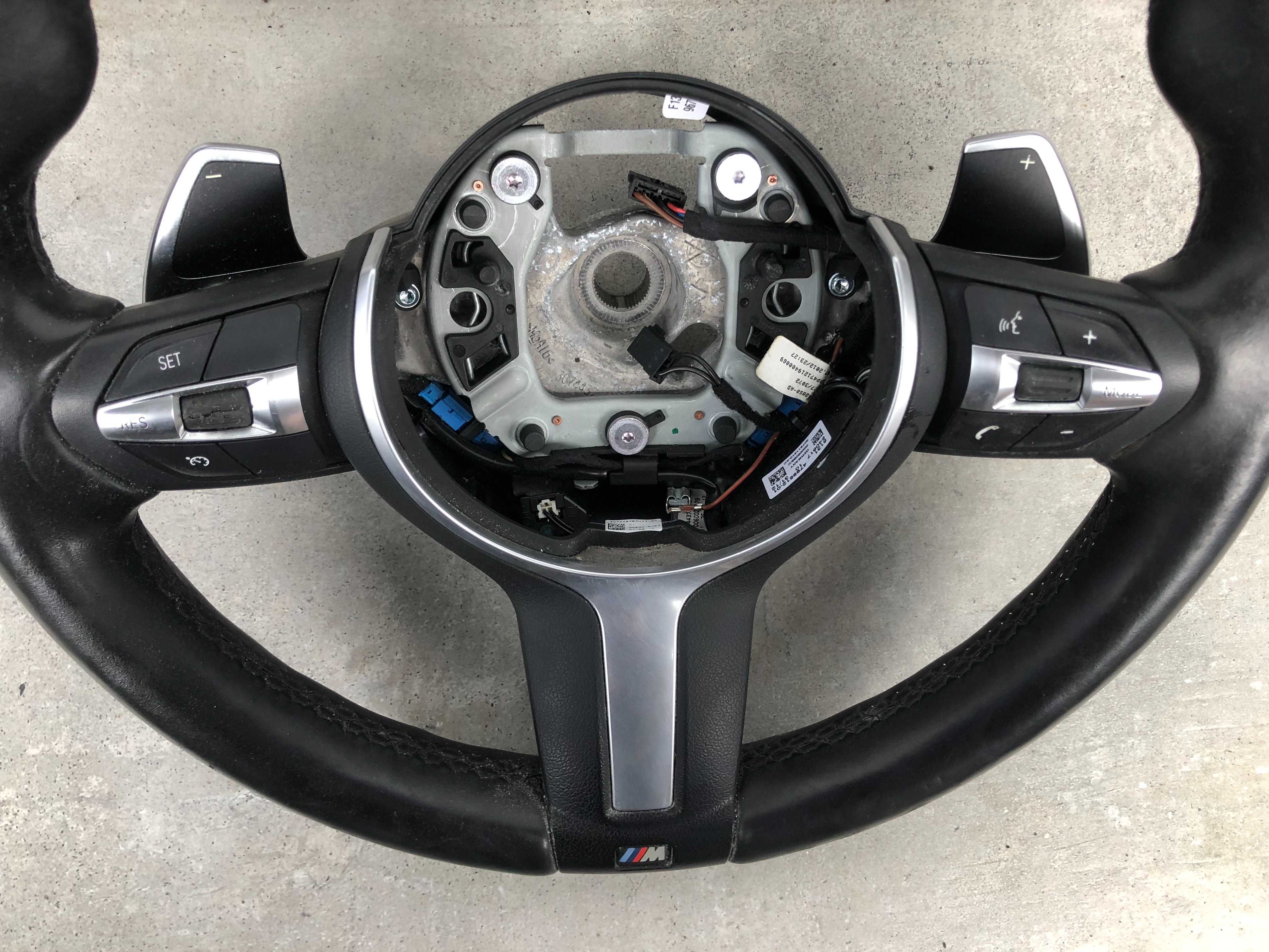 Kierownica BMW F30 F31 F32 M-PAKIET Lopatki Wibracja Multifunkcja