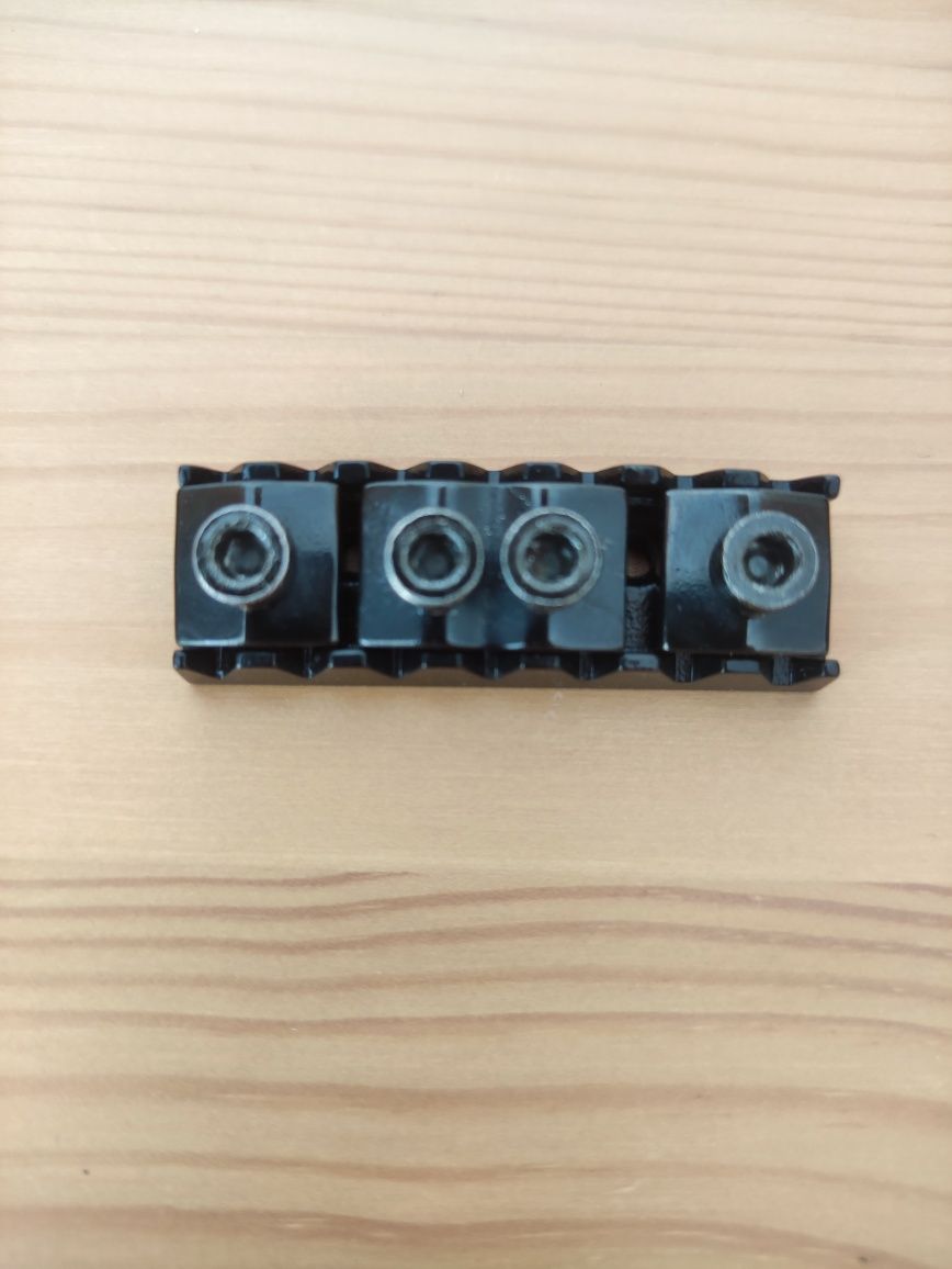Floyd Rose 7 string locking nut blokada siodełka