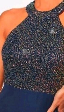 Vestido muito elegante e com glamour!