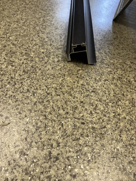 мебельный профиль GOLA вертикальный боковой Ferro Fiori