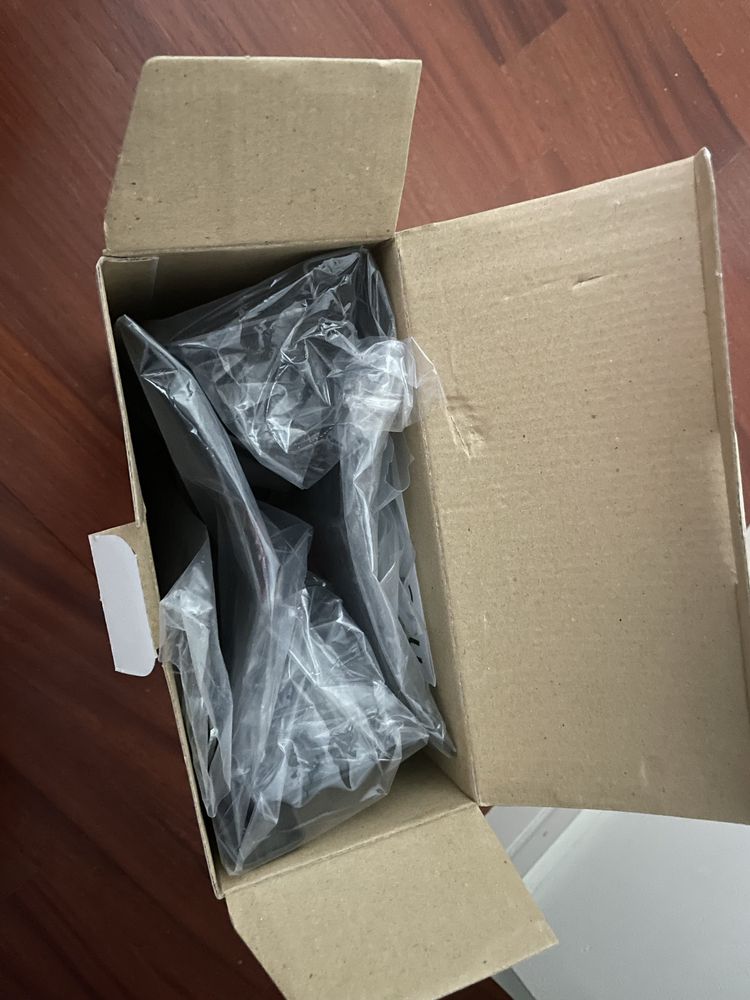 Podstawka pod komputer PC na kółkach marki Exponent