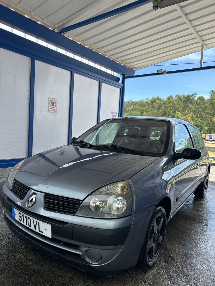 Renault Clio 3 Portas- Comercial