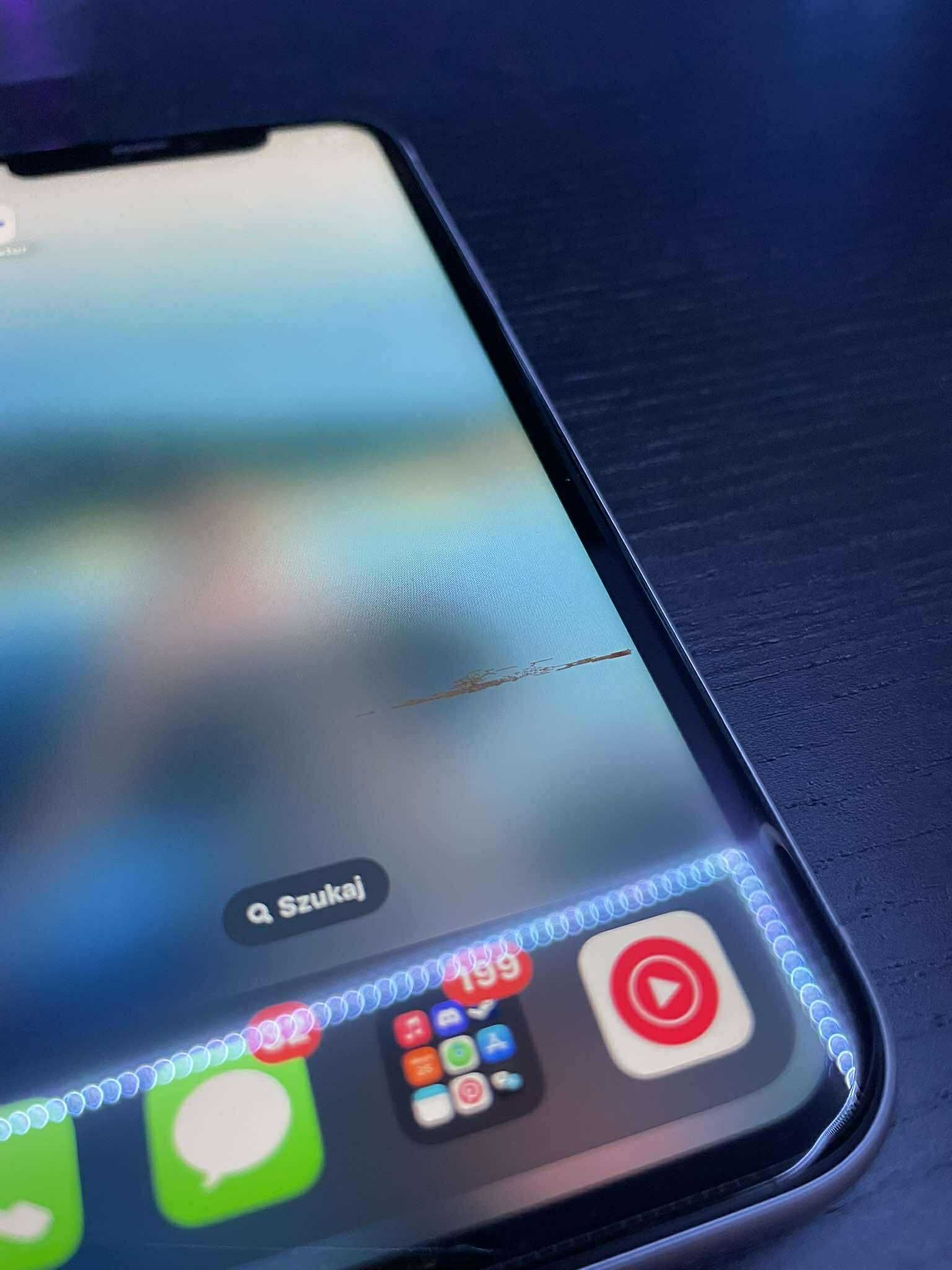 iPhone 11 64GB Biały – Bardzo dobry stan + dodatki