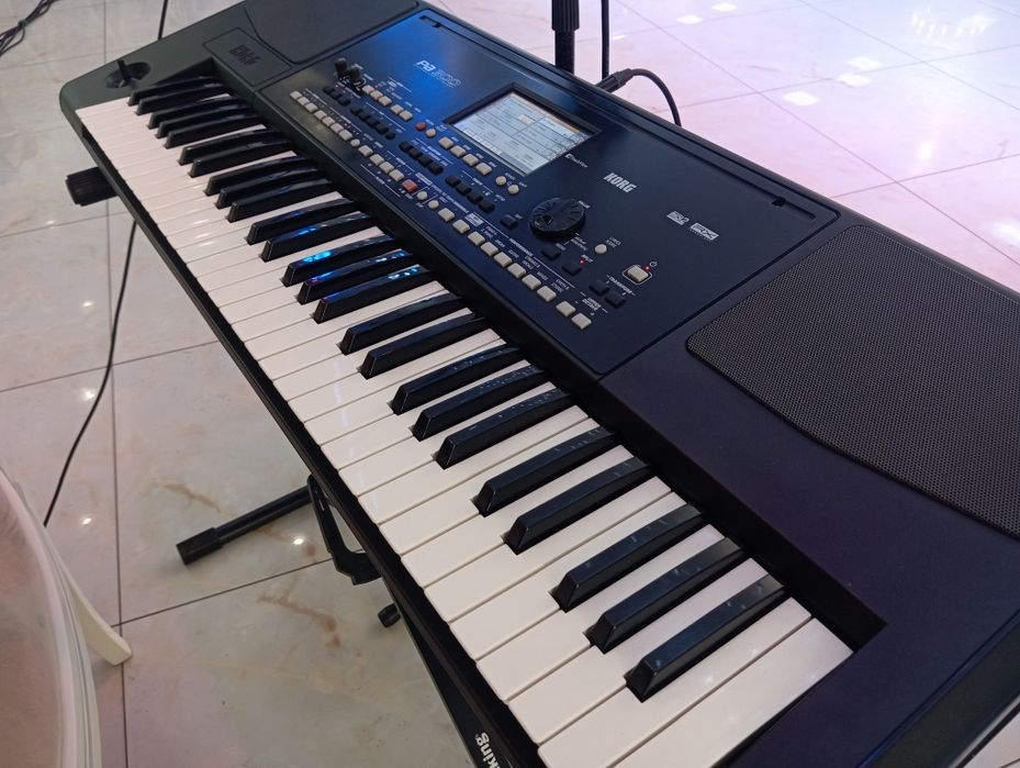 Korg pa 300 arranger