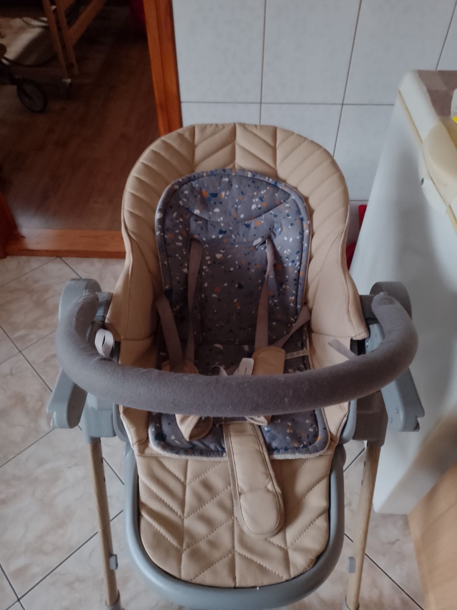 Krzesło do karmienia