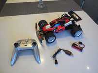 RC Carrera Power force  2.4 GHz Servo Tronic ładowarka proporcja