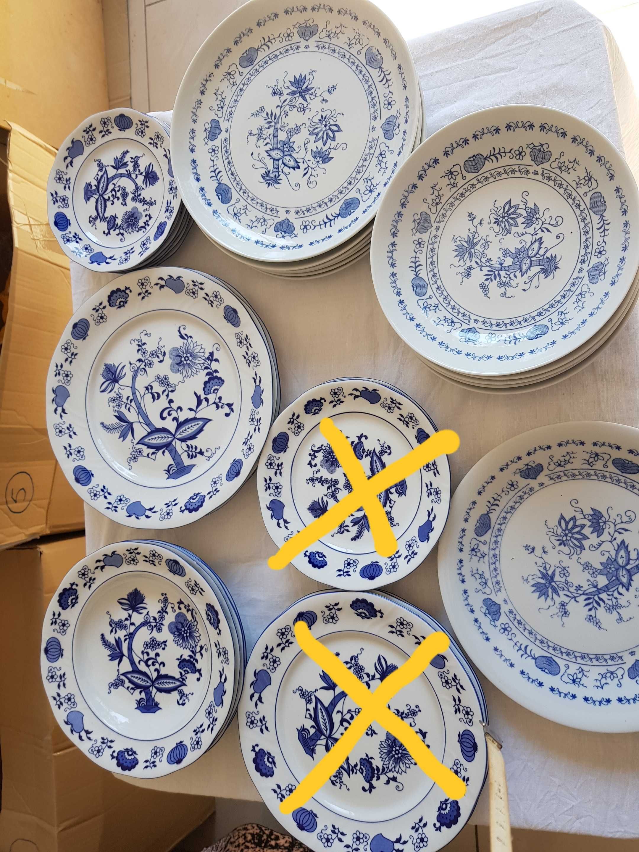 Serwis obiadowy wzór cebulowy Fabryka Porcelany Książ