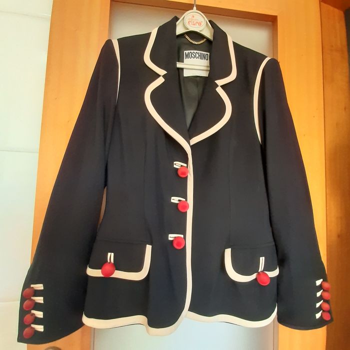 Venda blaser da marca MOSCHINO,  preto debroado a branco.