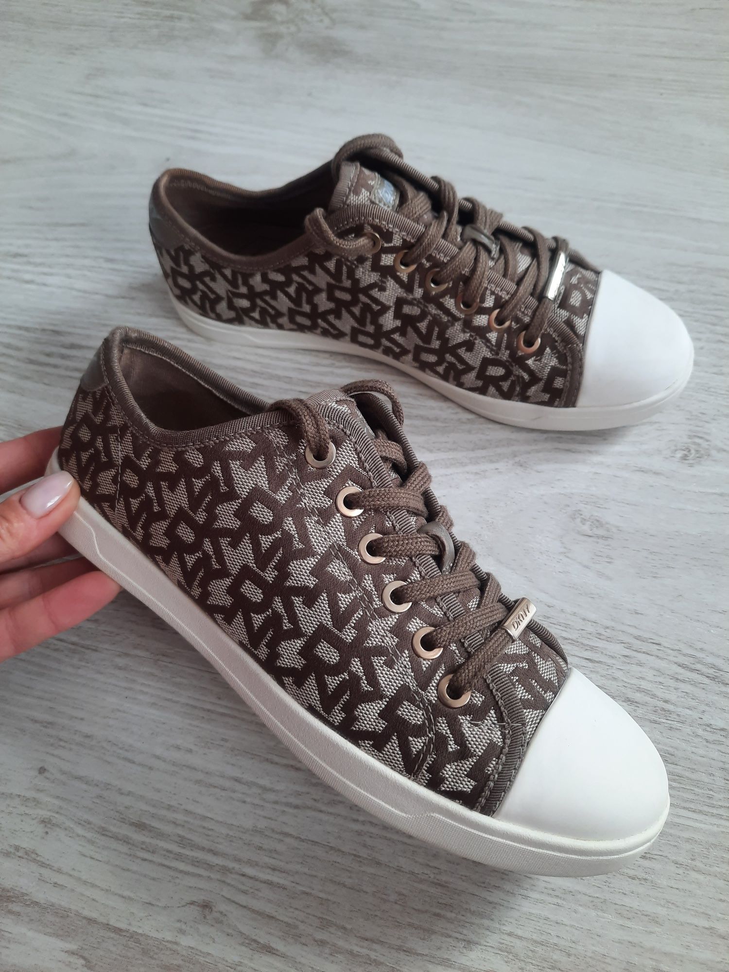 Кеды Dkny кеди мокасины кроссовки кеди черевики 24см р.37.5-38