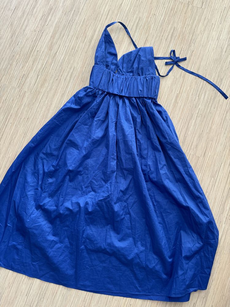 Nowa sukienka cos rozkloszowana niebieska