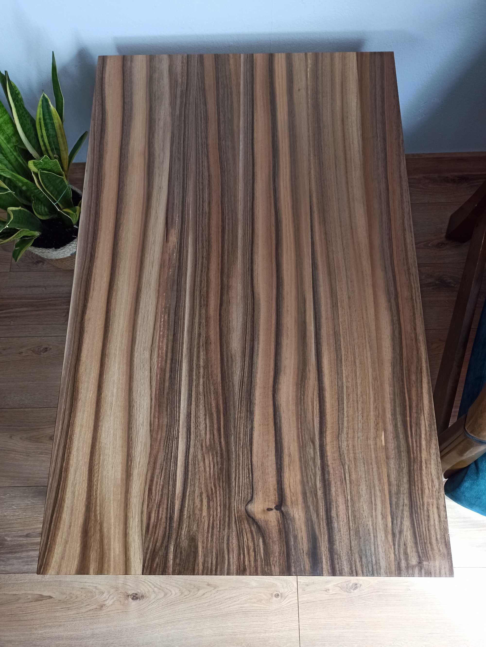 Stolik kawowy w stylu loft