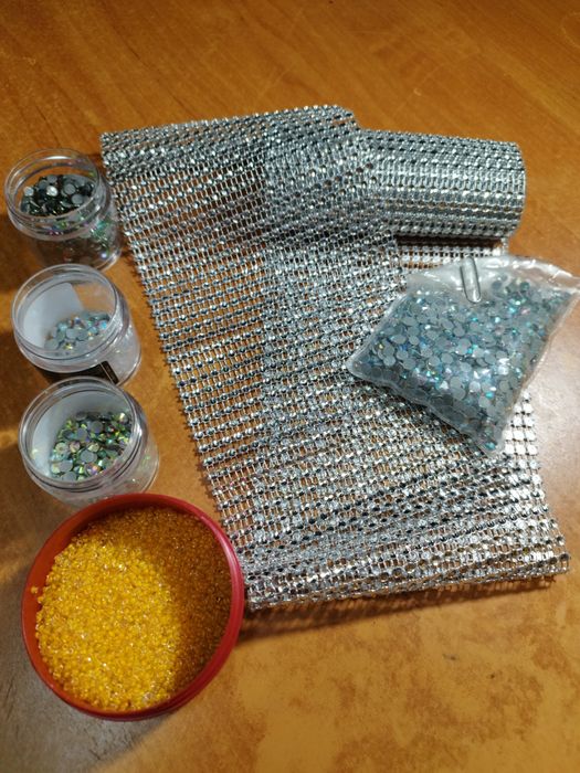 Продам камни для рукоделия