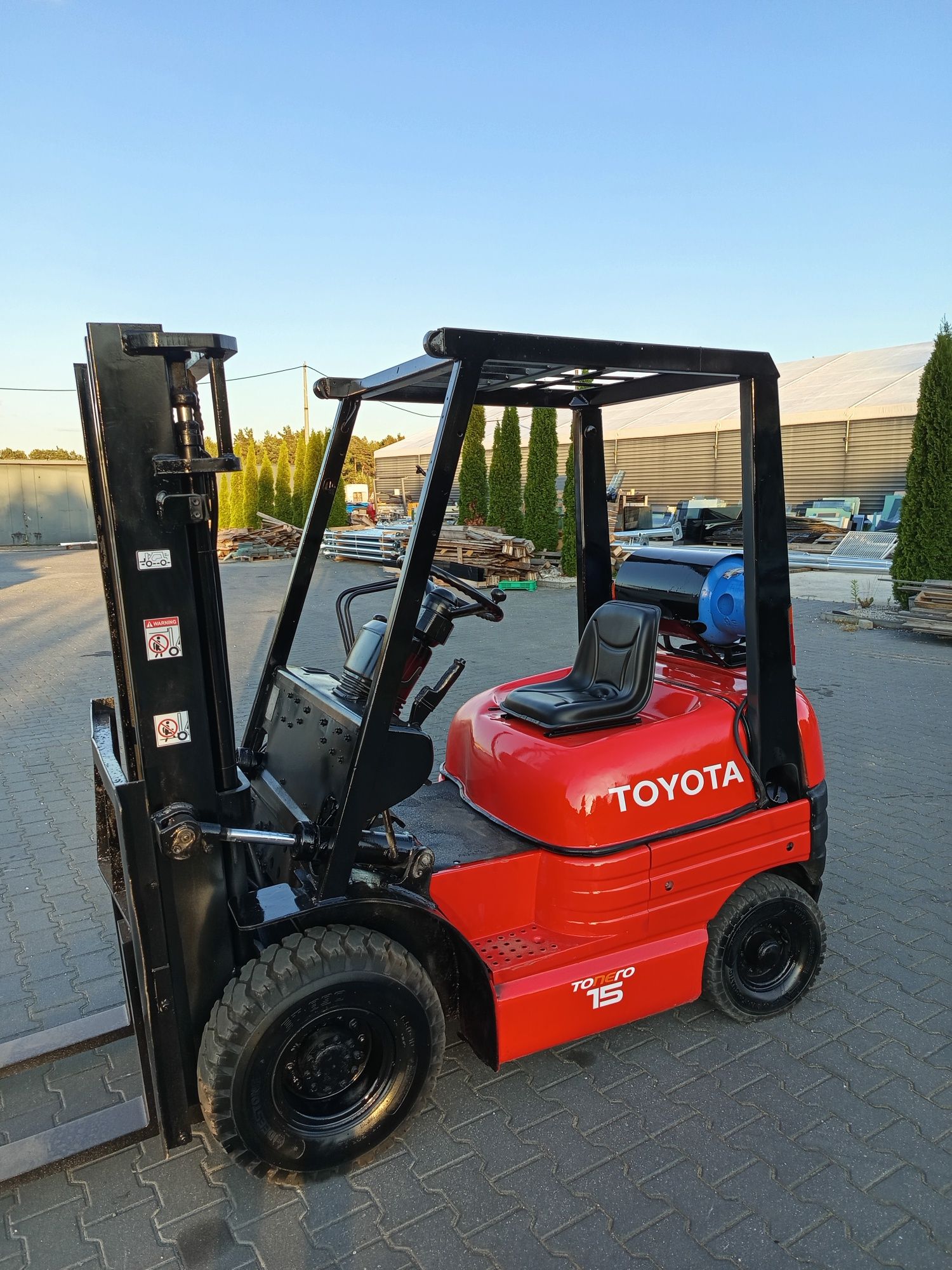 Sprzedam wózek widłowy Toyota 1,5 tony