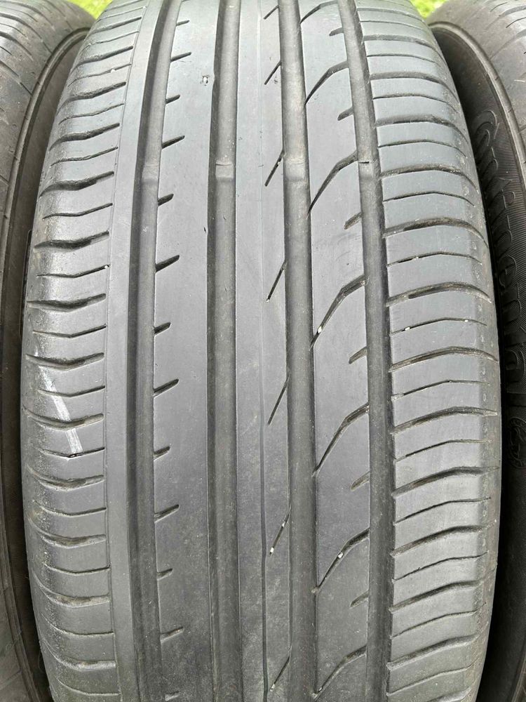 Opony letnie 215/55 R18 w bardzo dobrym stanie