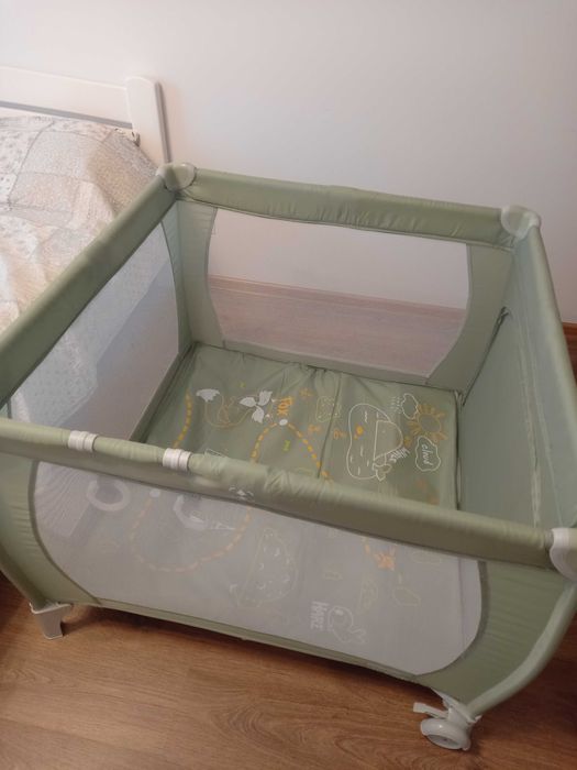 Дитячий манеж Carello Grande